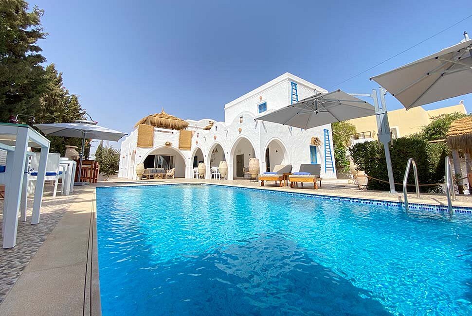 Piscine de Villa Calma en plein jour